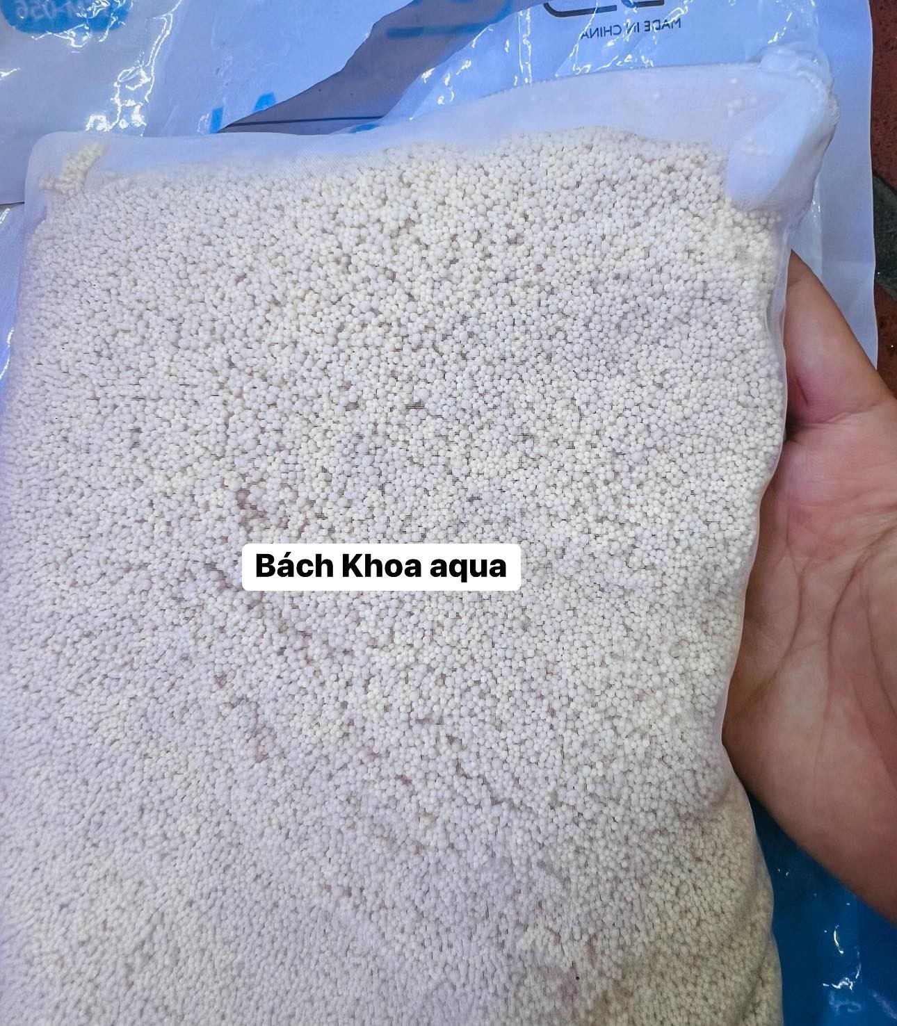Vật liệu lọc Purigen Yee khử màu nước bể cá